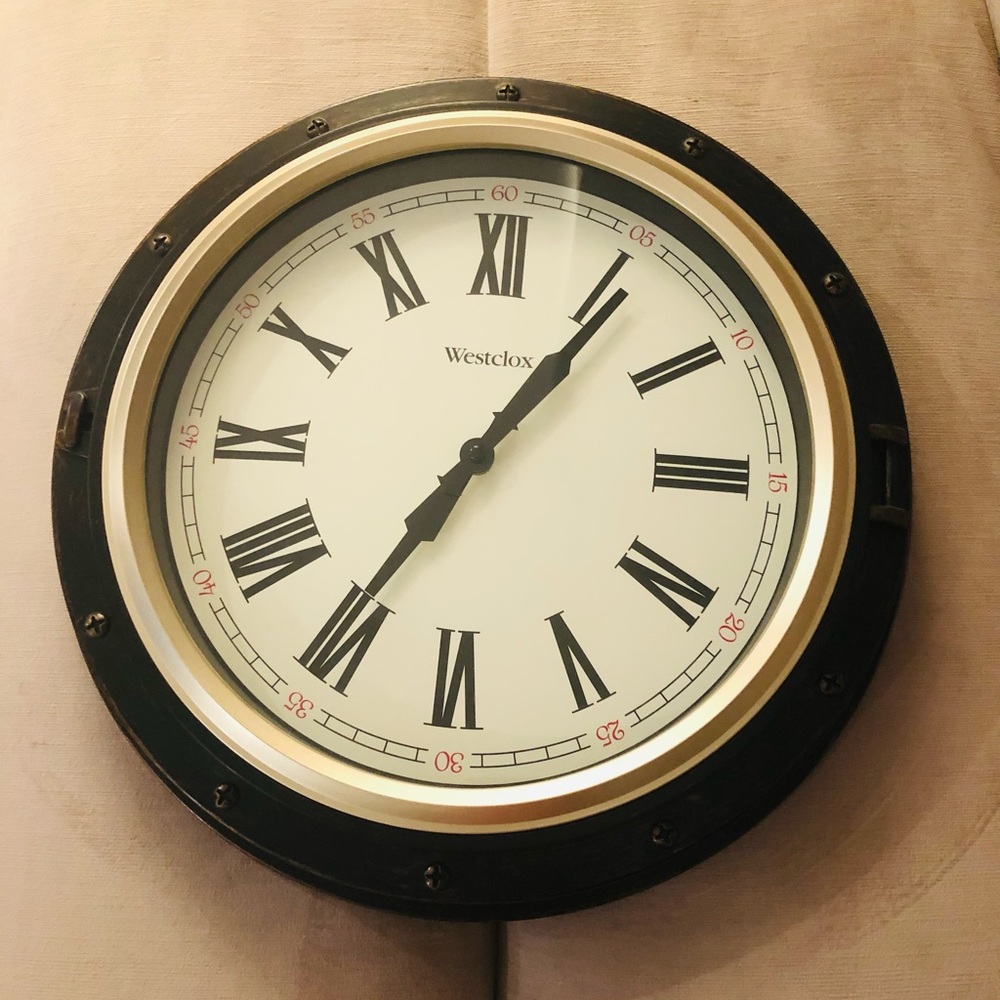 Wall clock